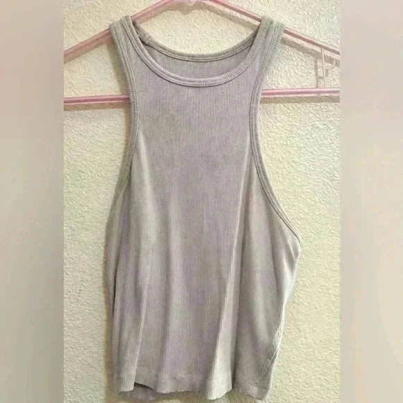 Cropped Racerback Lululemon Tank Top - Picture 4 of 5
